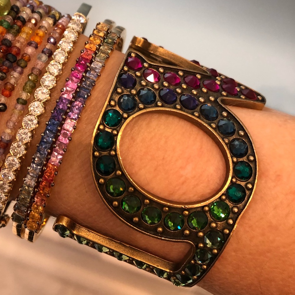 Gucci 🌈 Love cuff